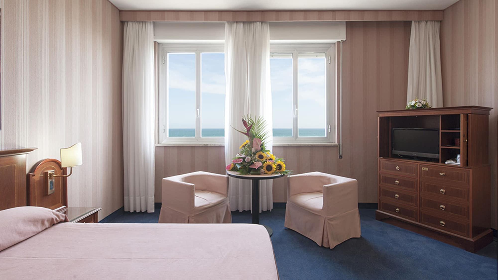 Hotel Esplanade Pescara Bagian luar foto