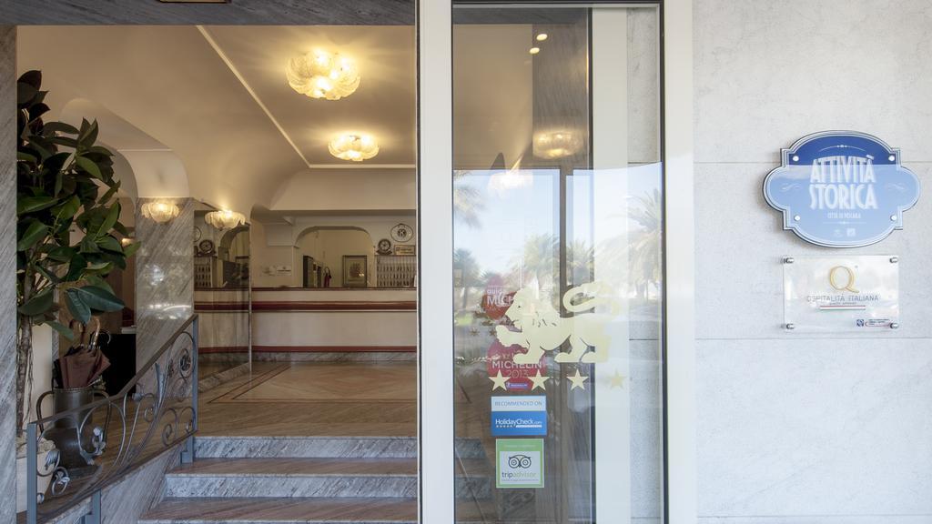 Hotel Esplanade Pescara Bagian luar foto