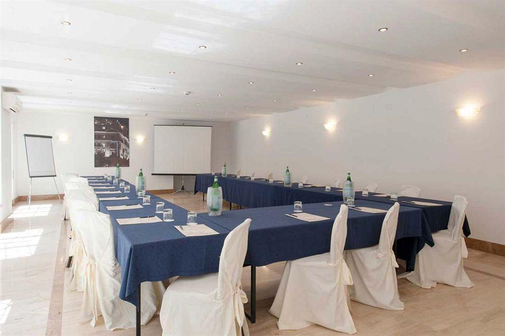 Hotel Esplanade Pescara Bagian luar foto